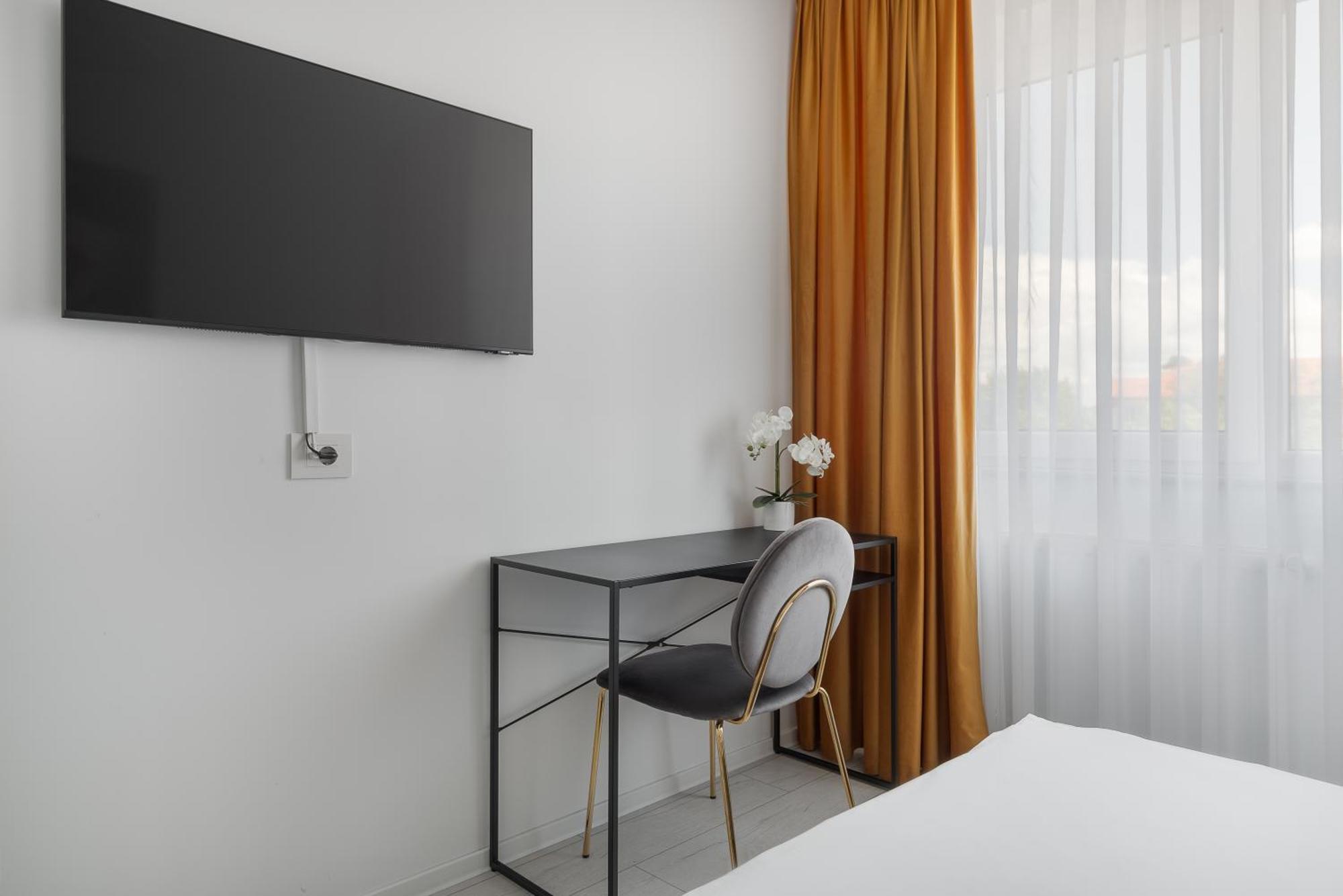 Blanco Apartamento Oradea Exterior foto
