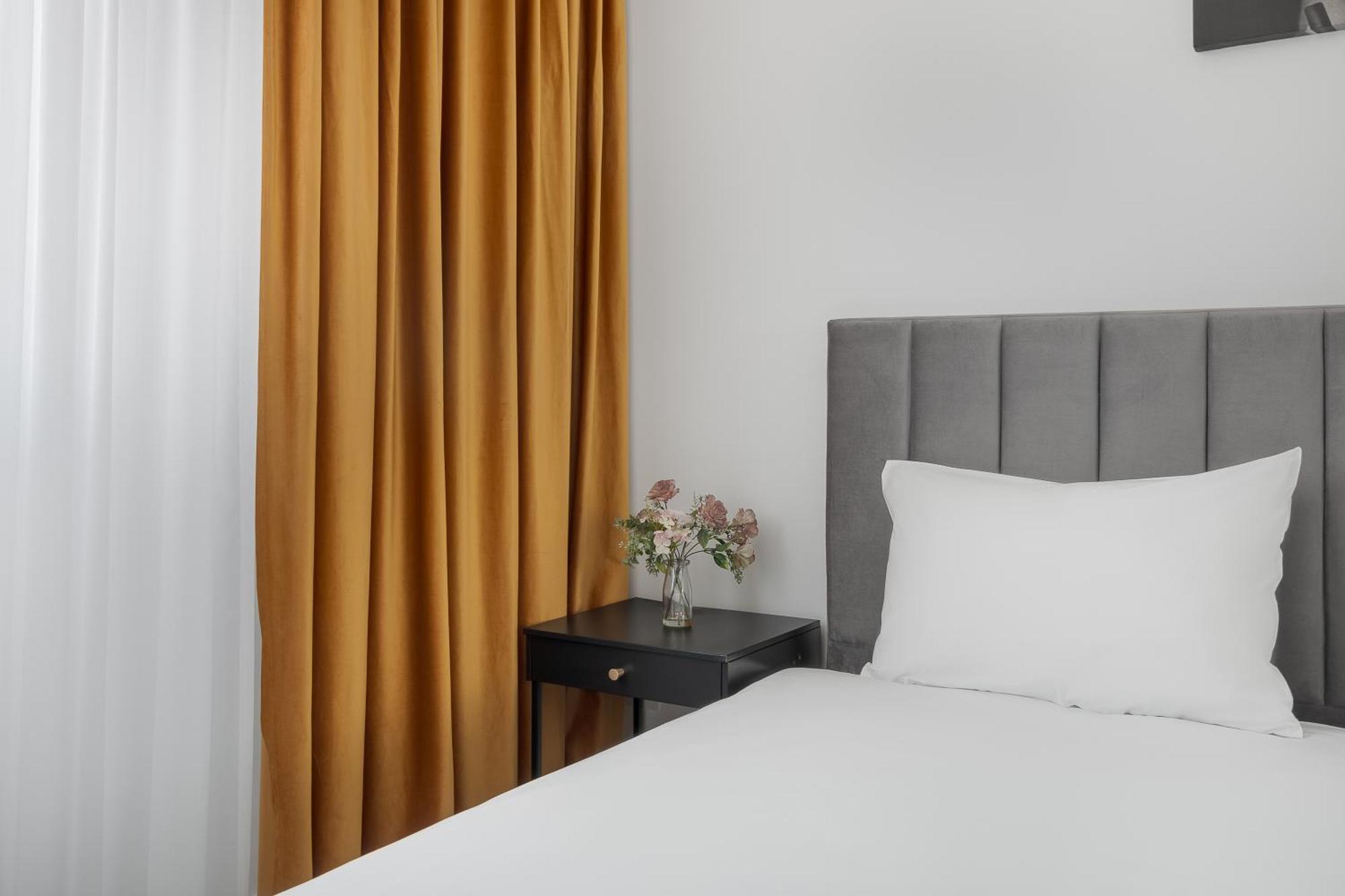 Blanco Apartamento Oradea Exterior foto