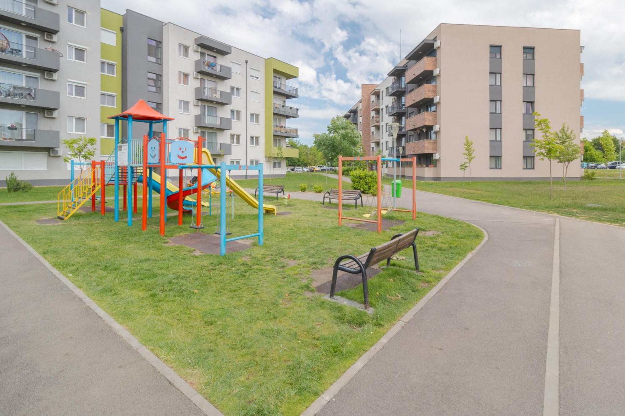 Blanco Apartamento Oradea Exterior foto
